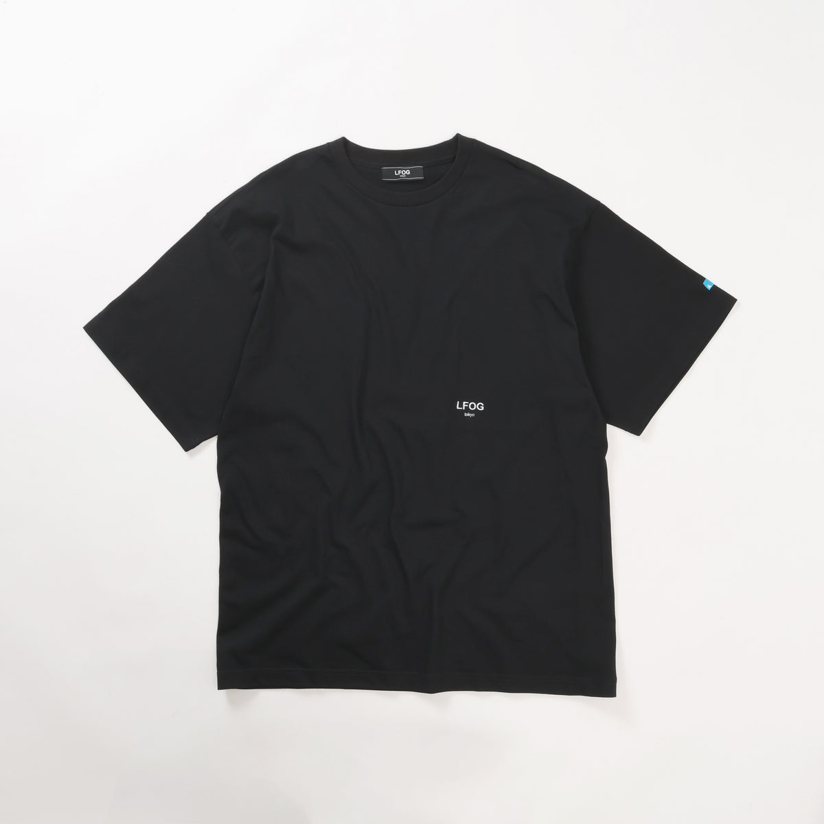 AUTHENTIC S/S STACKED GRAPHIC TEE