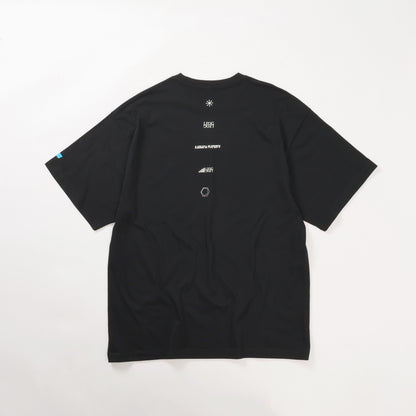 AUTHENTIC S/S STACKED GRAPHIC TEE