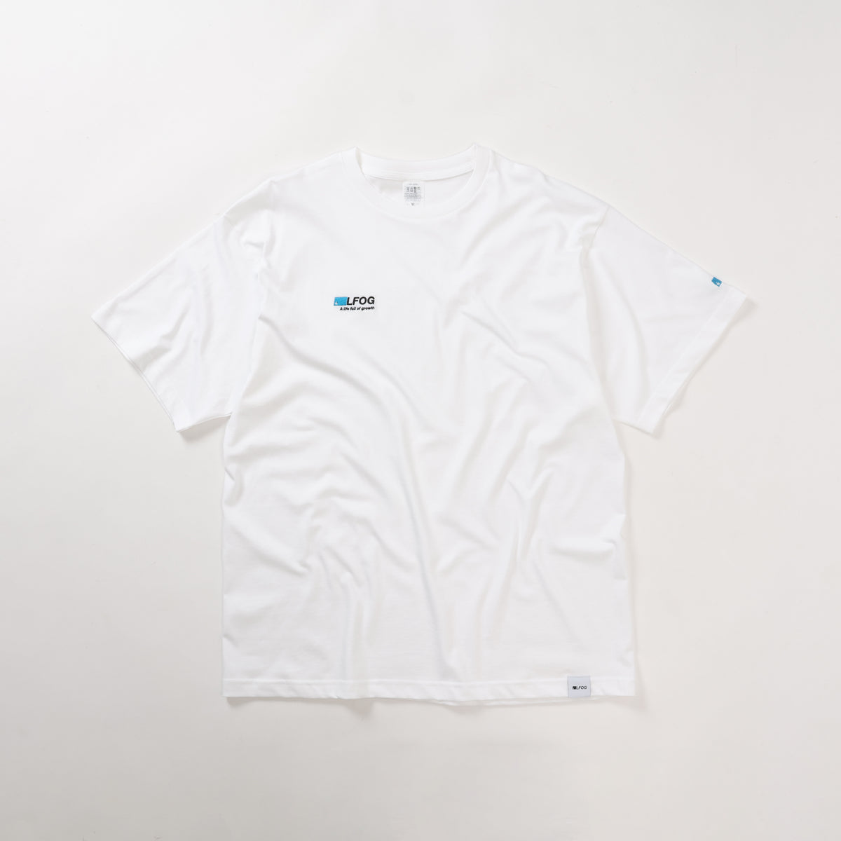 AUTHENTIC S/S SYMBOL TEE