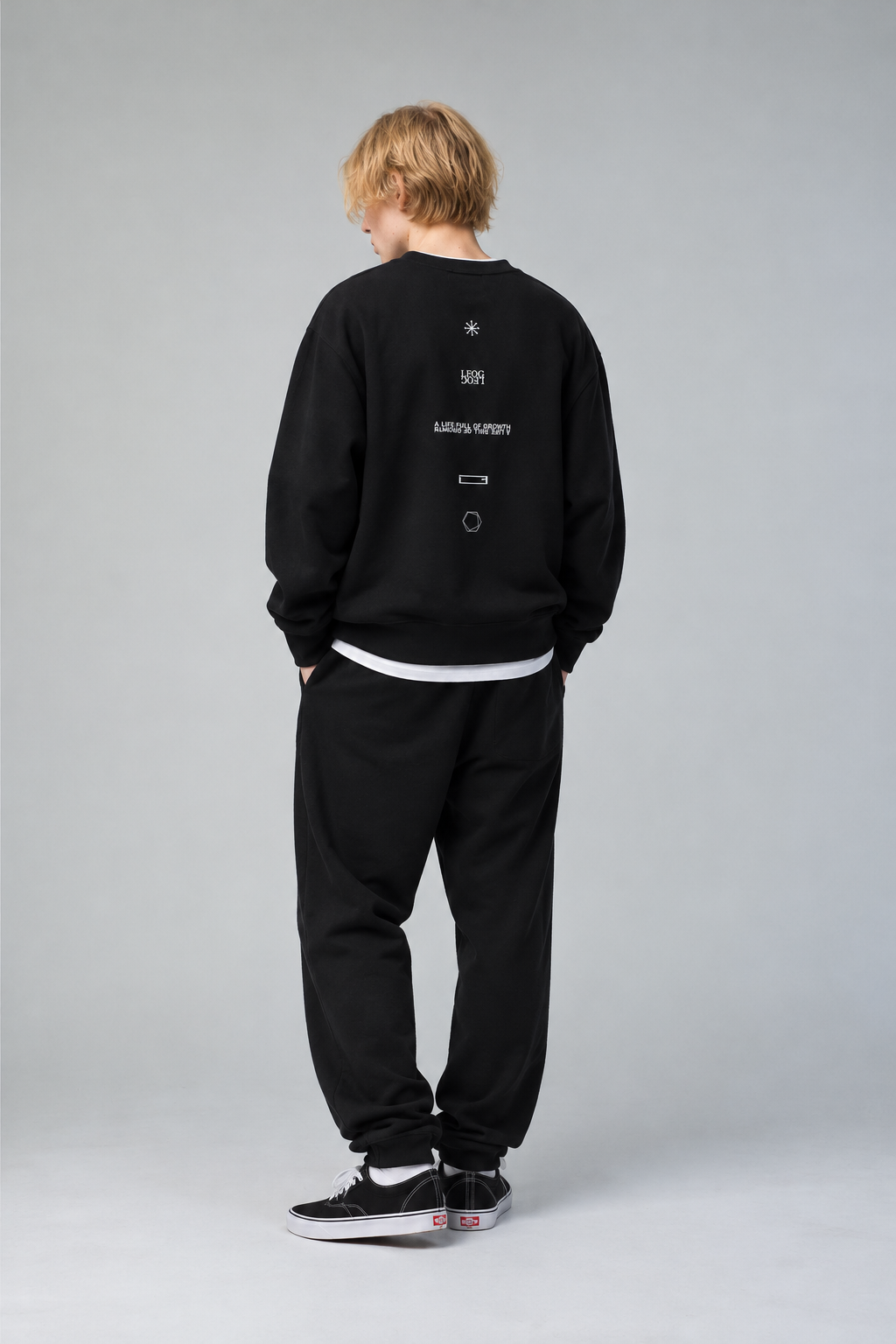 MULTI GRAPHIC CREWNECK SWEAT